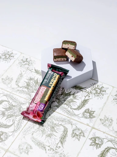 CHIKALAB Батончик глазированный Малина с фисташкой и хрустящим тестом 45 г 