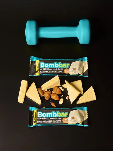 BOMBBAR Батончик глазированный Миндально-кокосовый торт 40 г 