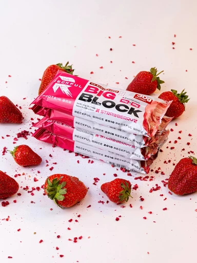 RECKFUL ® PROTEIN BAR - BIG BLOCK 100g 1 батончик 30г белка (Клубника со сливками в молочной глазури) 