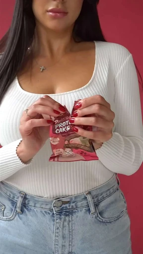 FitKit Protein Cake TWISTED 50 г - лаванда-сыр 