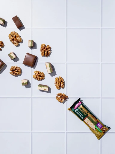 CHIKALAB Батончик глазированный Грецкий орех с фисташкой и хрустящим тестом 45 г 